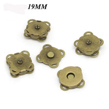 Load image into Gallery viewer, 5PCS Magnetic Purse Quincunx Snaps For Clasps Closure Sewing Button Wallet Bags Handbag Buckle Bag Accessories 15/19mm

